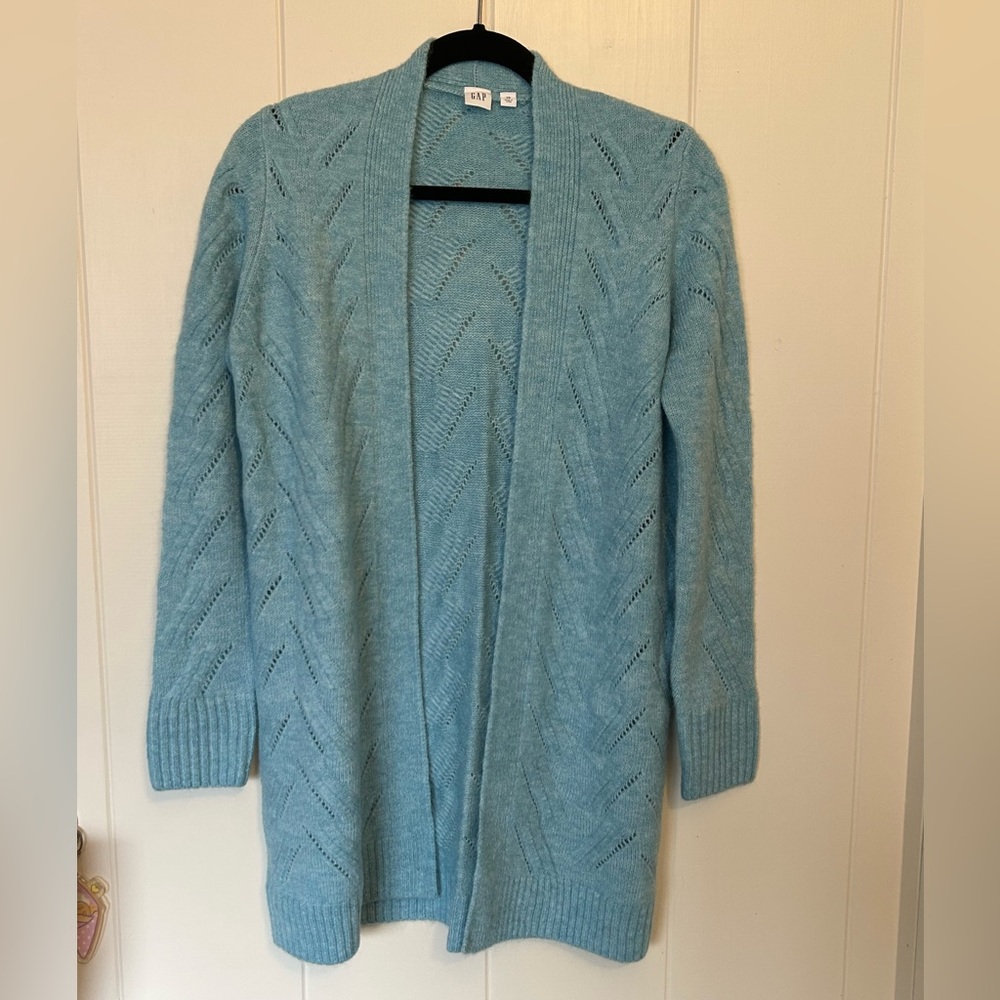 Gap open sweater